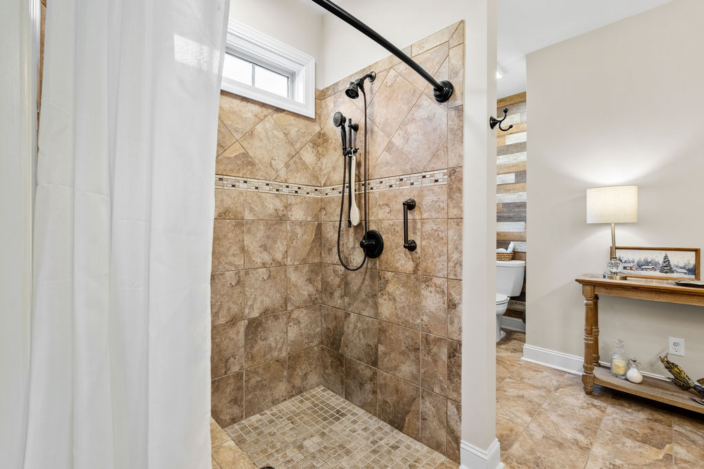 Sevierville, Tennessee, 37876, United States, 3 Bedrooms Bedrooms, ,2 BathroomsBathrooms,Residential,For Sale,2012111