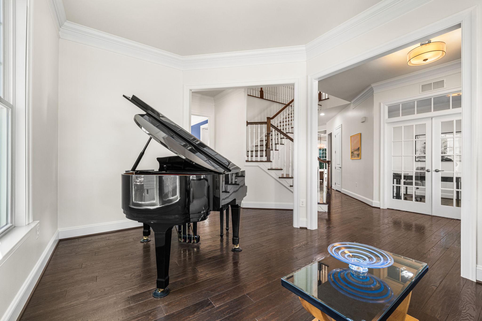  1385 Bishop Crest Court, Alexandria, VA, 22308 - 物件實景