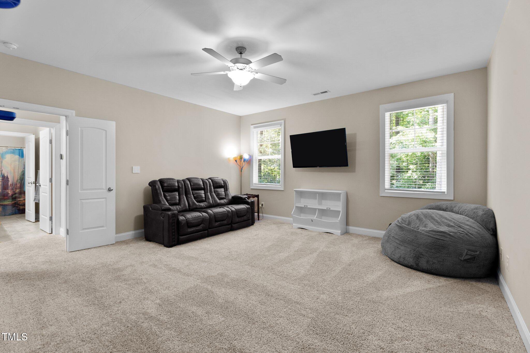 Clayton, North Carolina, 27527, United States, 3 Bedrooms Bedrooms, ,4 BathroomsBathrooms,Residential,For Sale,1874514