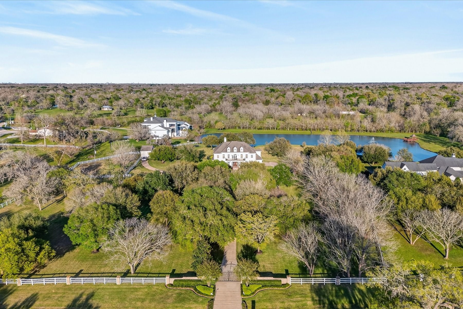  3622 River Forest Drive - 物件實景