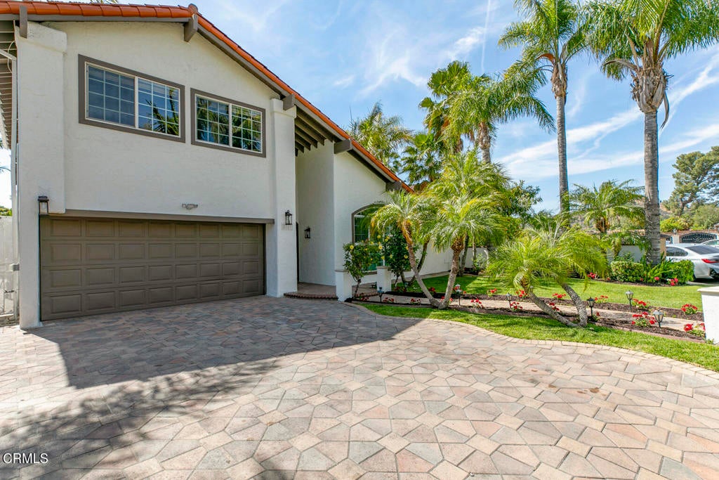 Los Angeles, California, 91352, United States, 5 Bedrooms Bedrooms, ,5 BathroomsBathrooms,Residential,For Sale,1941617
