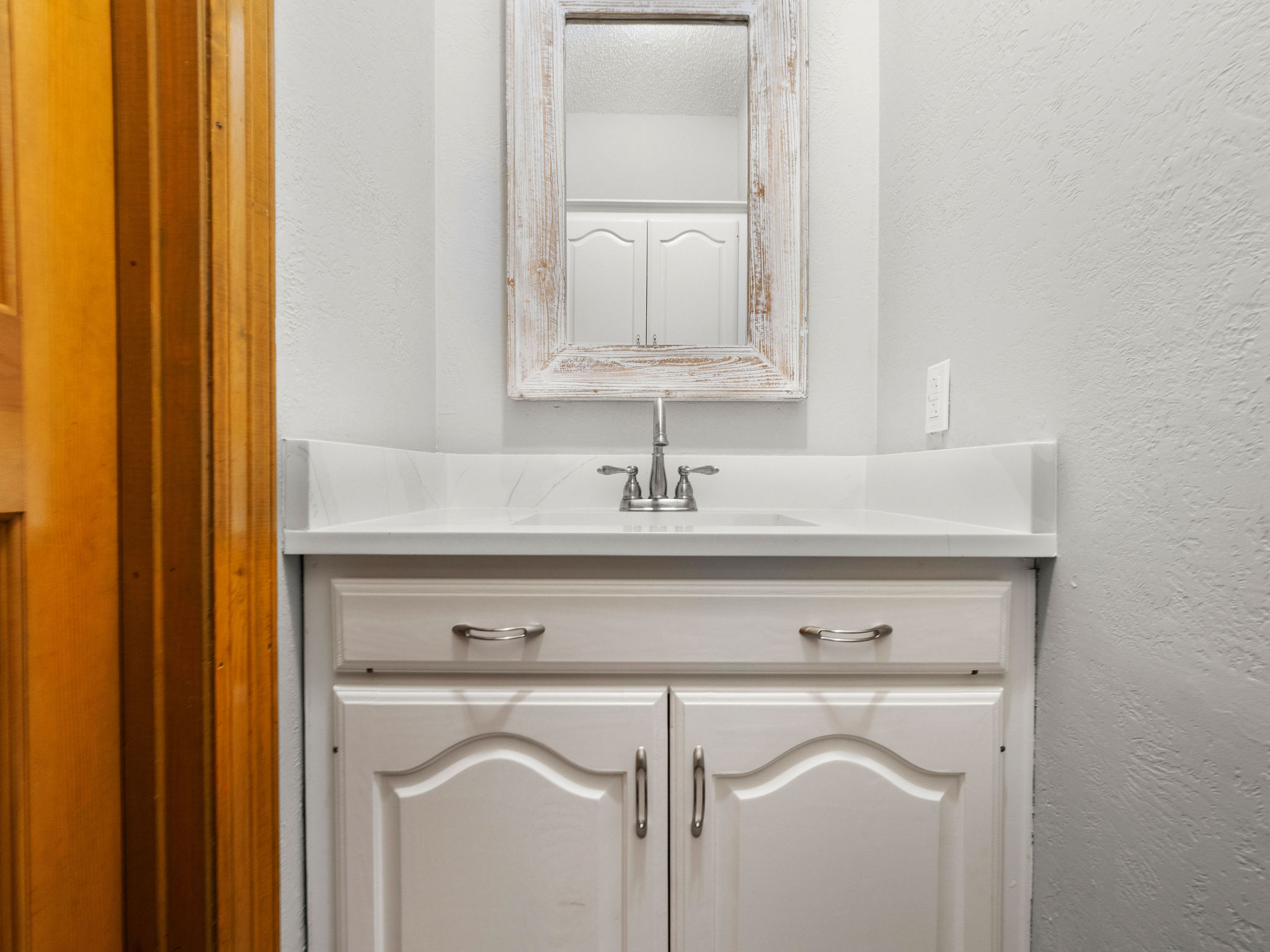 Zwolle, Louisiana, 71486, United States, 5 Bedrooms Bedrooms, ,3 BathroomsBathrooms,Residential,For Sale,1981648