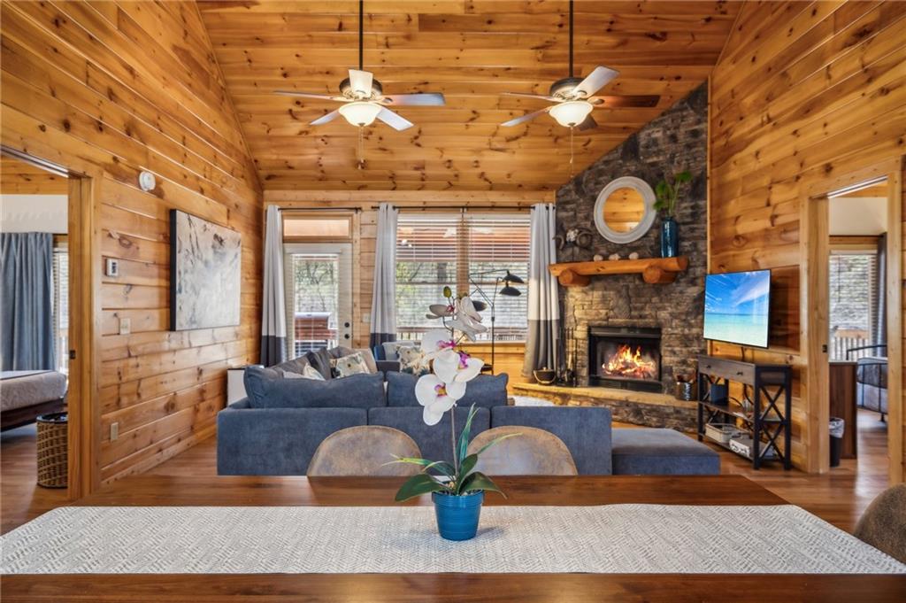 Ellijay, Georgia, 30540, United States, 4 Bedrooms Bedrooms, ,3 BathroomsBathrooms,Residential,For Sale,1957271