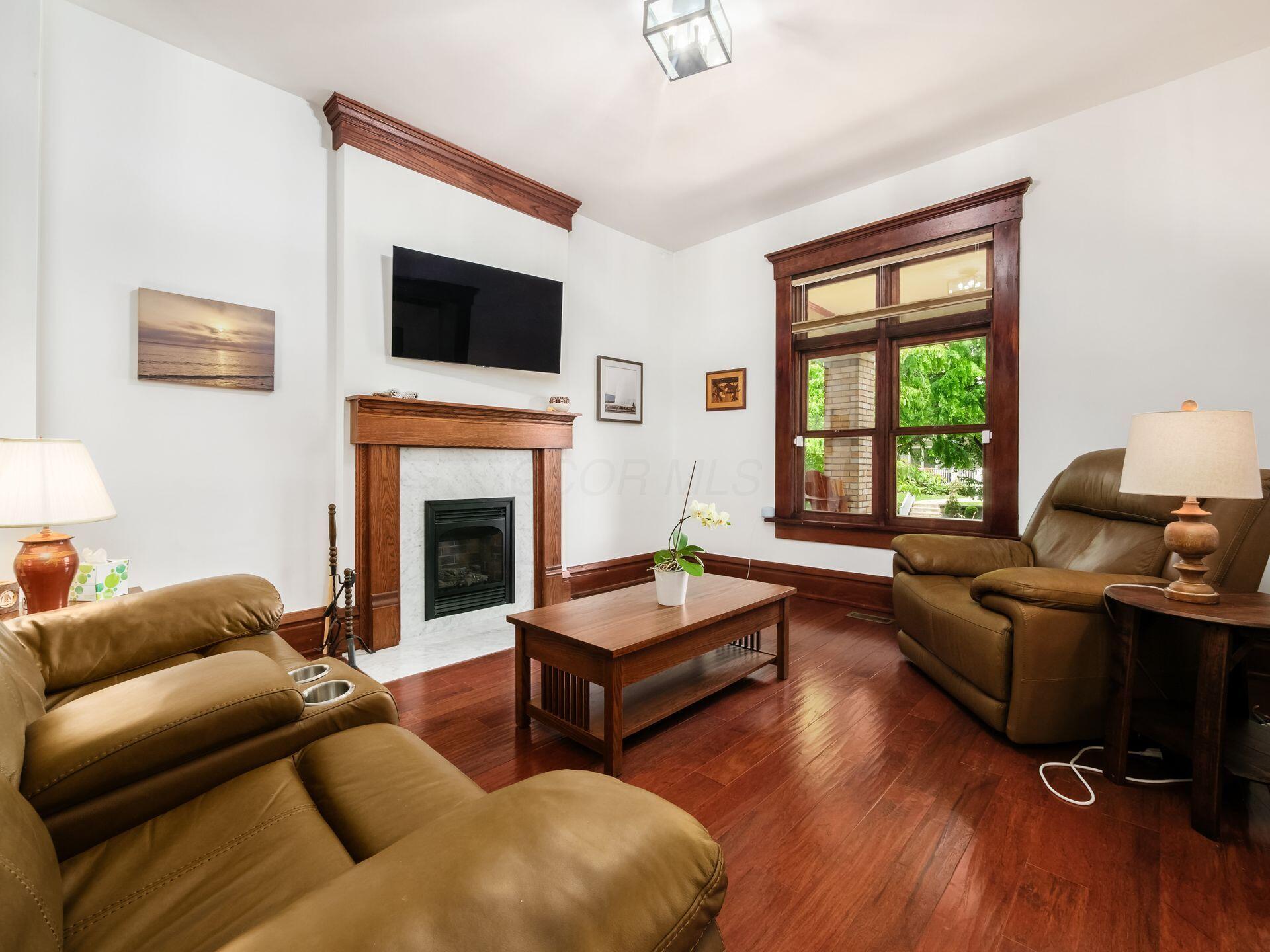 Columbus, Ohio, 43201, United States, 3 Bedrooms Bedrooms, ,4 BathroomsBathrooms,Residential,For Sale,1858166