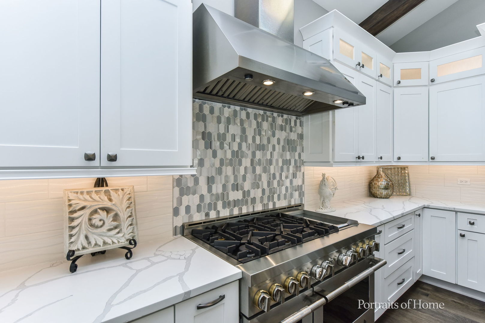 Naperville, Illinois, 60563, United States, 4 Bedrooms Bedrooms, ,4 BathroomsBathrooms,Residential,For Sale,1992094