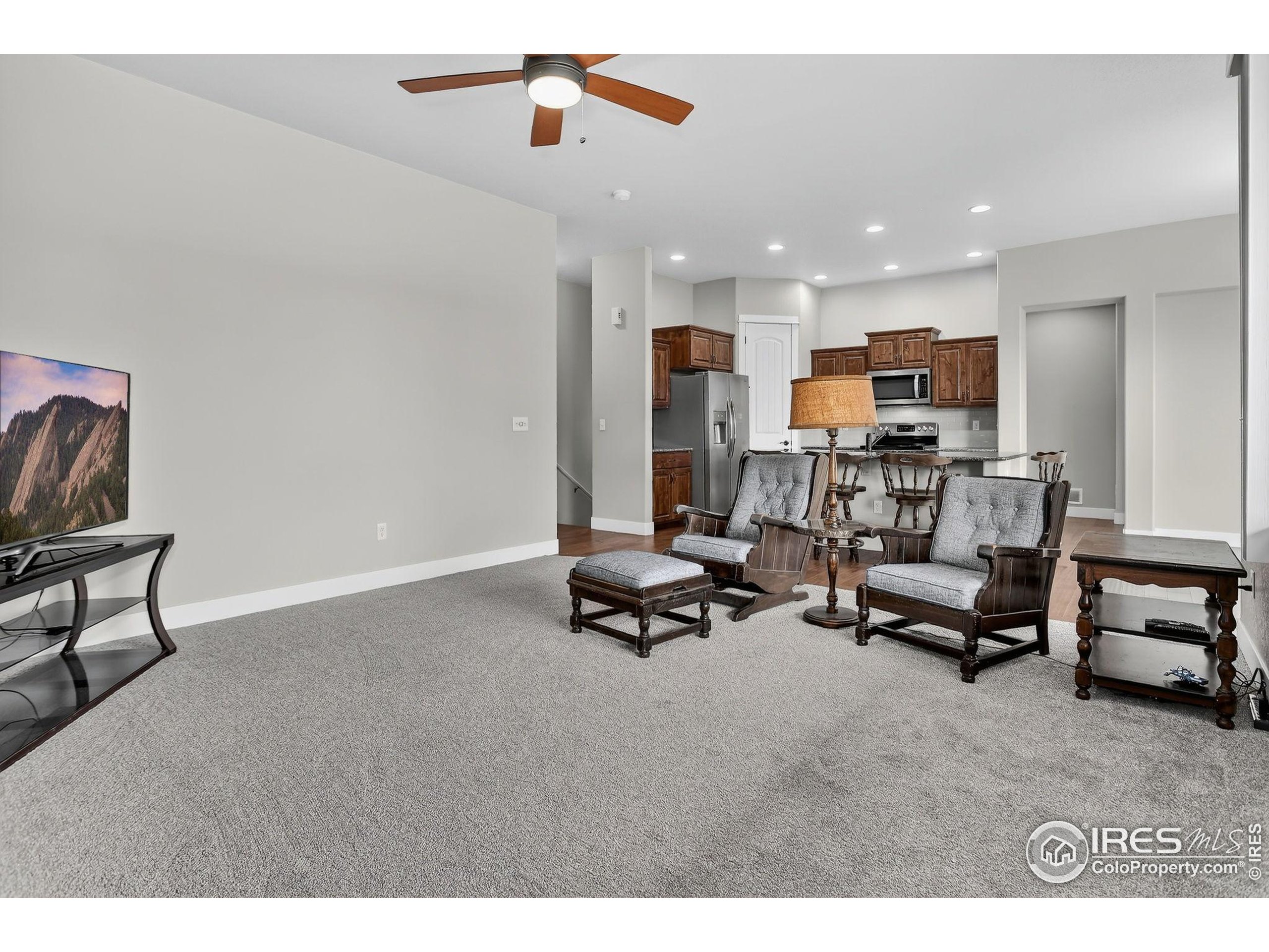 Windsor, Colorado, 80550, United States, 3 Bedrooms Bedrooms, ,2 BathroomsBathrooms,Residential,For Sale,1910992
