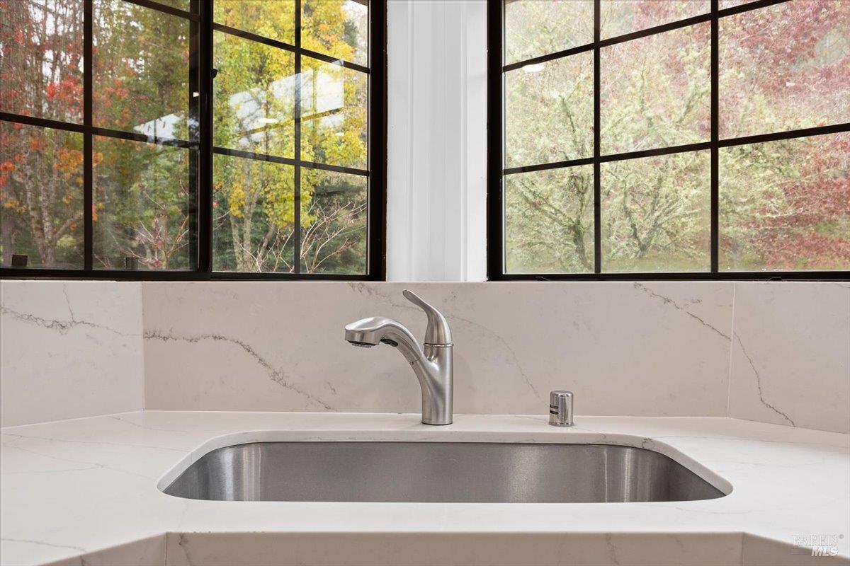 Santa Rosa, California, 95409, United States, 3 Bedrooms Bedrooms, ,2 BathroomsBathrooms,Residential,For Sale,2006372