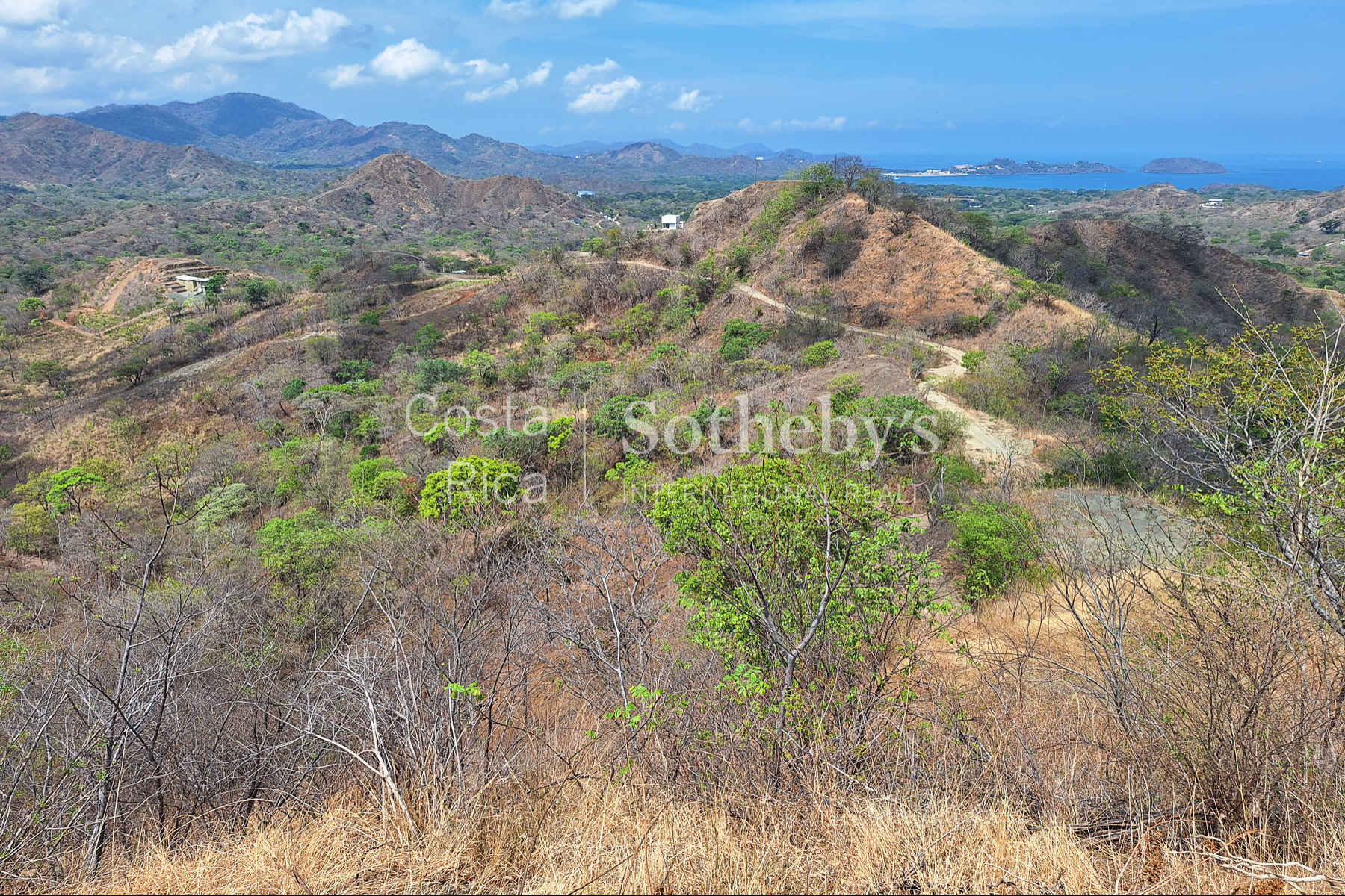  100ha+ development property behind Flamingo - 物件實景