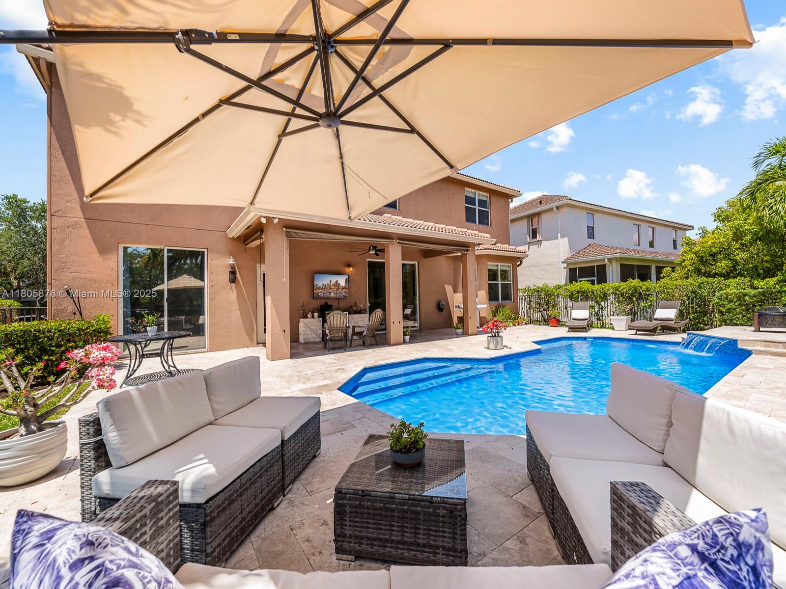 Weston, Florida, 33332, United States, 5 Bedrooms Bedrooms, ,5 BathroomsBathrooms,Residential,For Sale,1826480