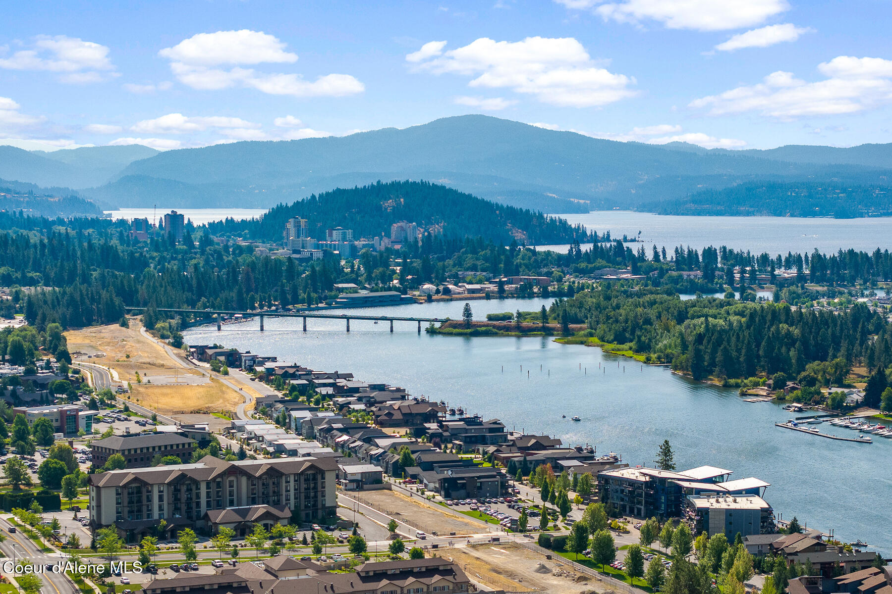 Coeur d'Alene, Idaho, 83814, United States, 2 Bedrooms Bedrooms, ,2 BathroomsBathrooms,Residential,For Sale,2007822