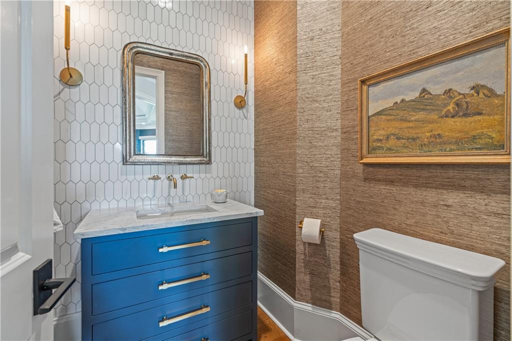 Suwanee, Georgia, 30024, United States, 5 Bedrooms Bedrooms, ,6 BathroomsBathrooms,Residential,For Sale,1822969