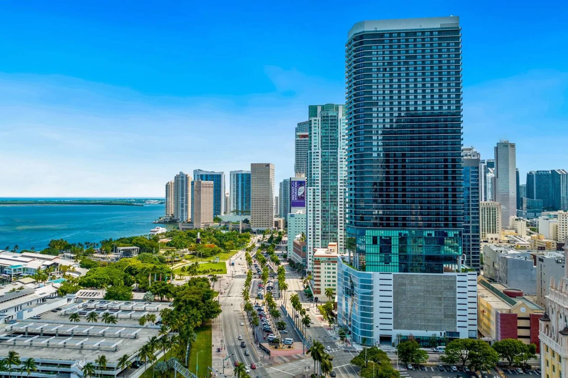  398 NE 5th St, Miami, FL, 33132 - 物件實景