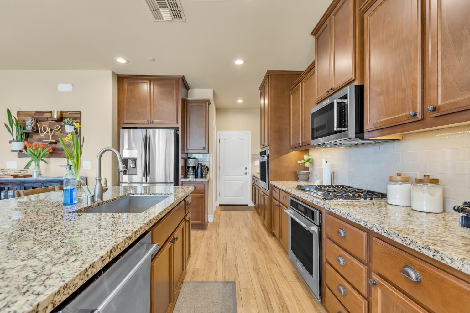 Rocklin, California, 95765, United States, 4 Bedrooms Bedrooms, ,3 BathroomsBathrooms,Residential,For Sale,1914175