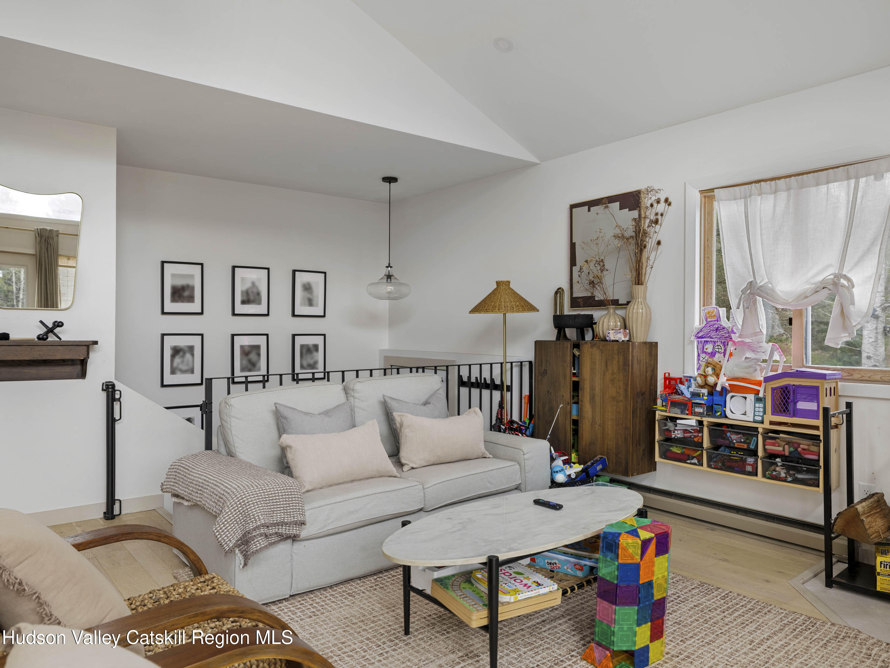 Jewett, New York, 12444, United States, 3 Bedrooms Bedrooms, ,3 BathroomsBathrooms,Residential,For Sale,1996238