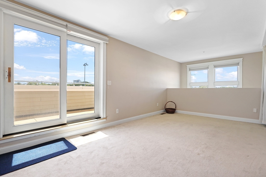 Somerville, Massachusetts, 02143, United States, 1 Bedroom Bedrooms, ,2 BathroomsBathrooms,Residential,For Sale,1899714