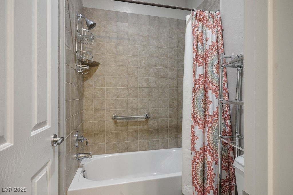 Henderson, Nevada, 89044, United States, 5 Bedrooms Bedrooms, ,5 BathroomsBathrooms,Residential,For Sale,2003253