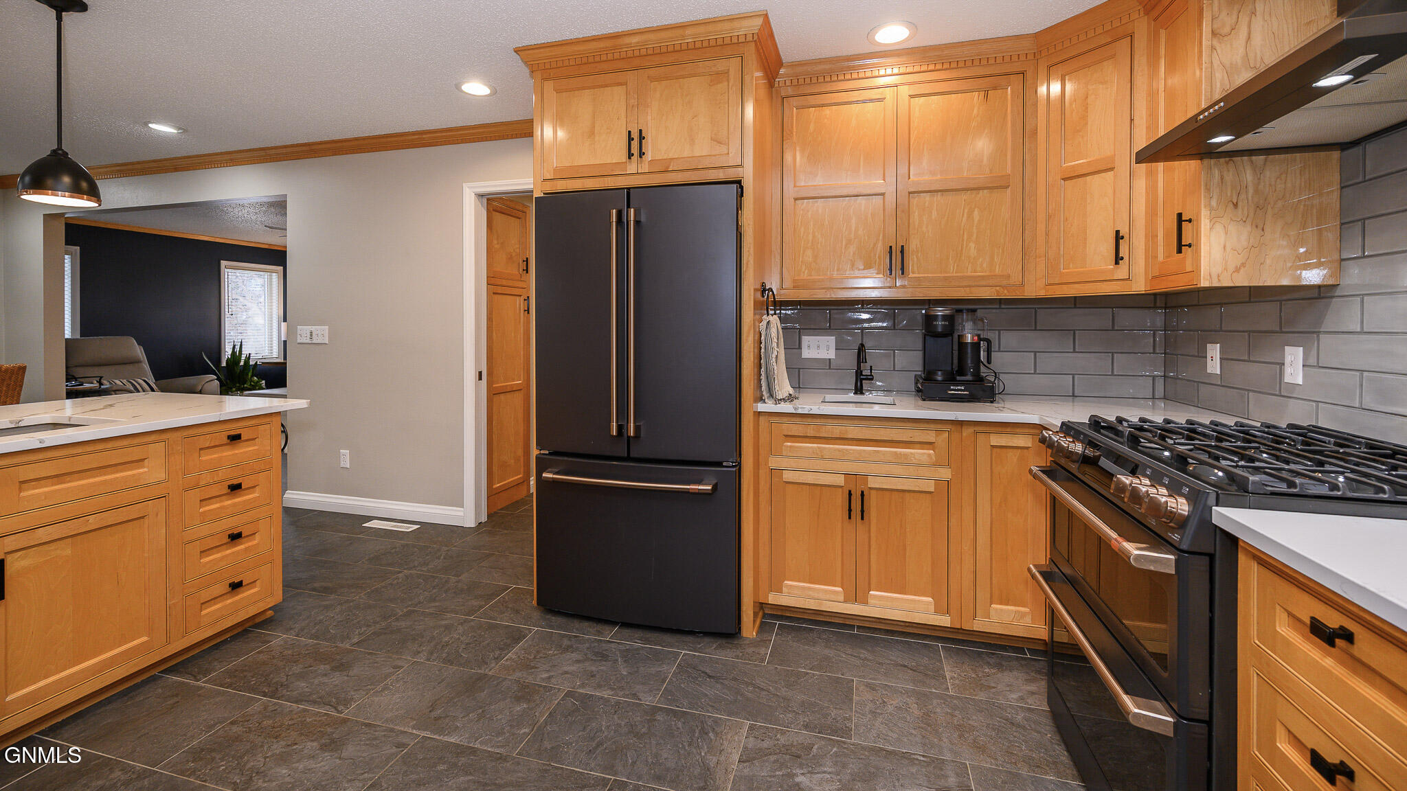 Mandan, North Dakota, 58554, United States, 5 Bedrooms Bedrooms, ,4 BathroomsBathrooms,Residential,For Sale,2005238