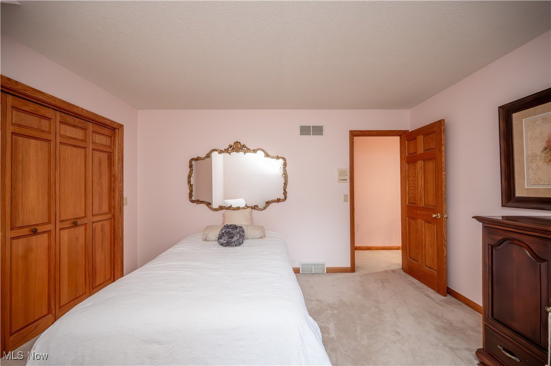 Canfield, Ohio, 44406, United States, 4 Bedrooms Bedrooms, ,3 BathroomsBathrooms,Residential,For Sale,1976342