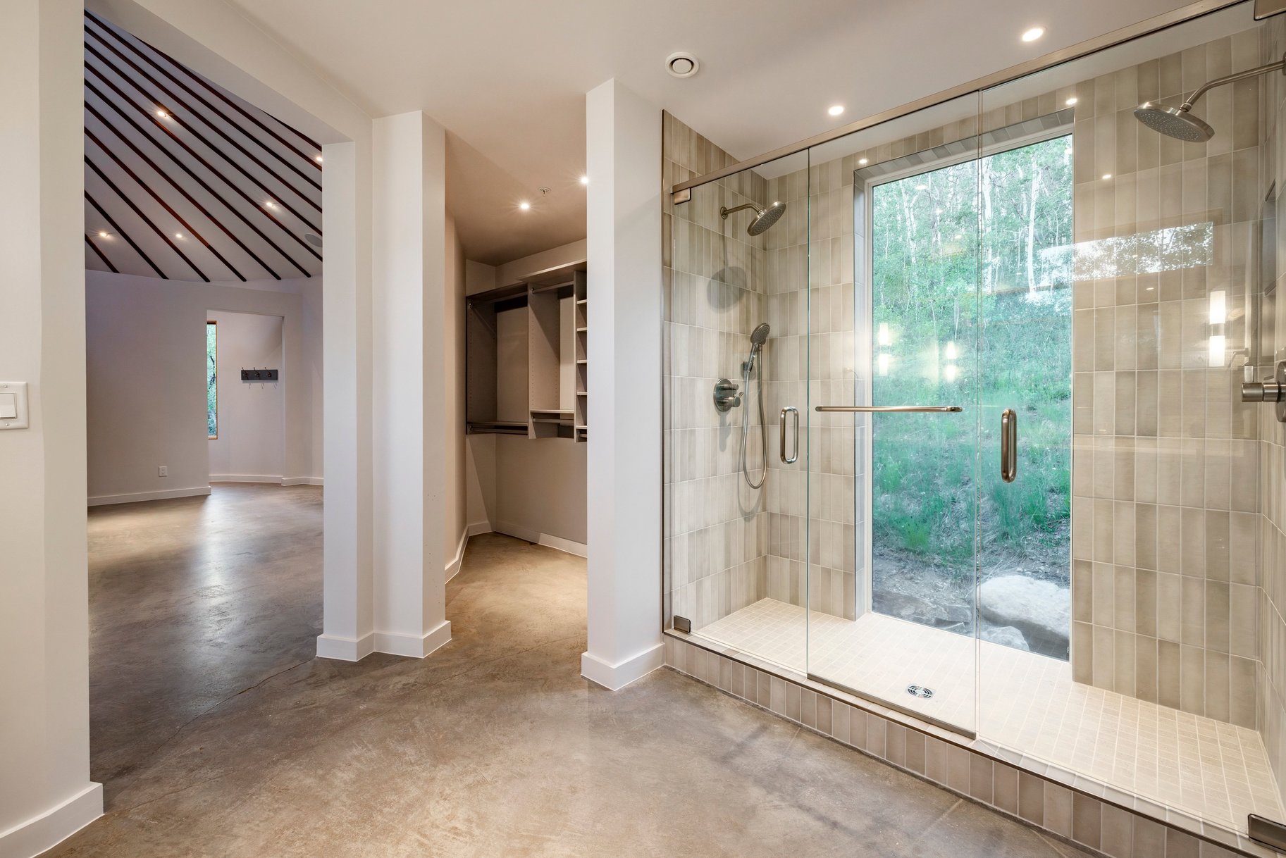  One of a Kind Mountain Retreat on Nearly 12 Acres with Panoramic Ski Resort View - 物件實景