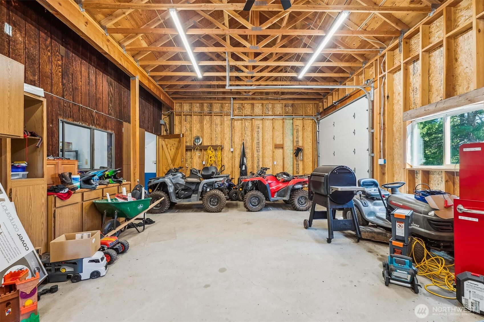 Cle Elum, Washington, 98922, United States, 3 Bedrooms Bedrooms, ,Residential,For Sale,1804011