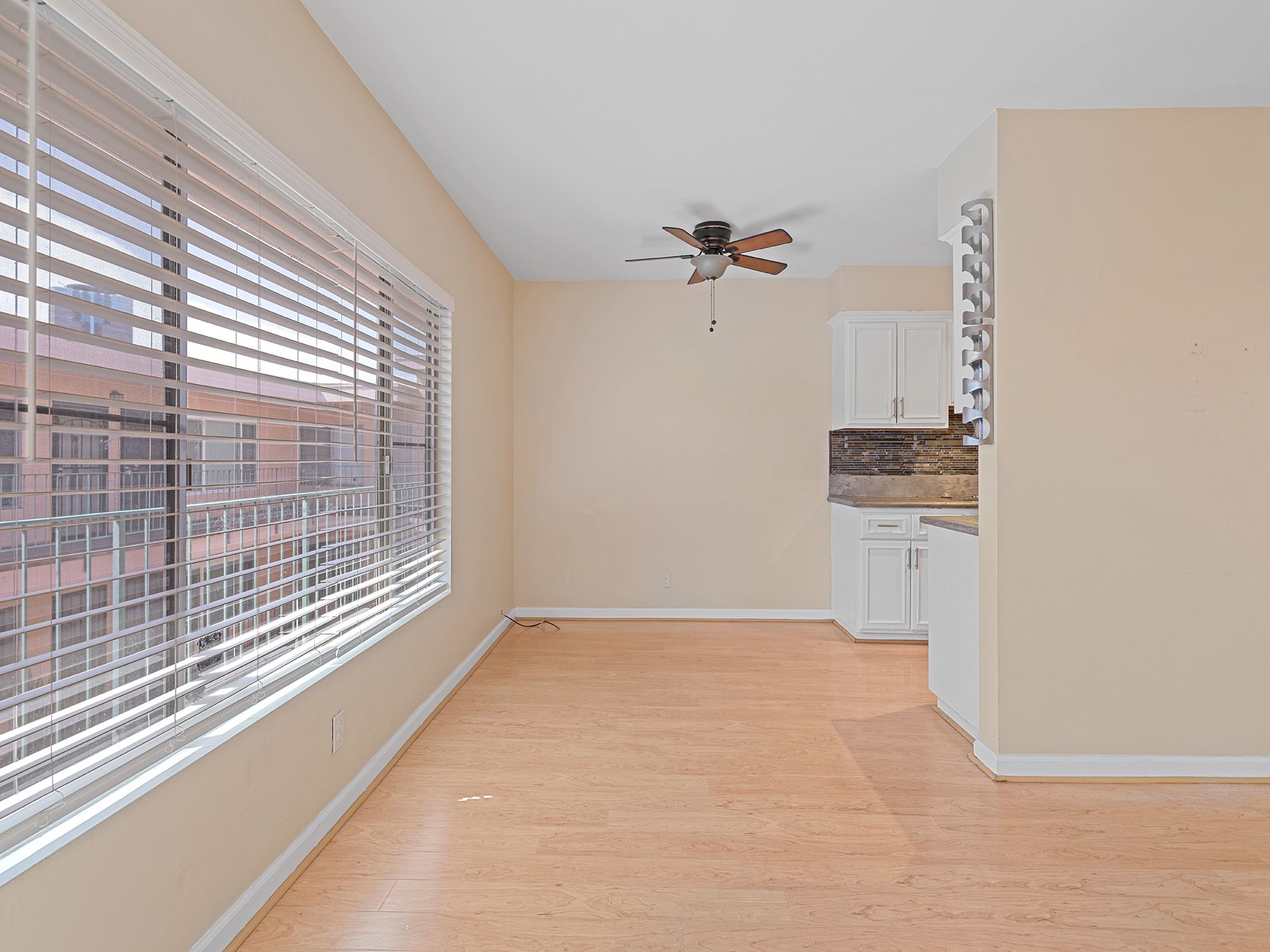  335 Cedar Avenue #412, Long Beach, CA 90802 - 物件實景