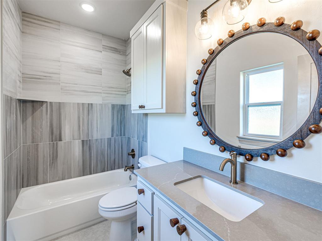 Goldsby, Oklahoma, 73093, United States, 4 Bedrooms Bedrooms, ,5 BathroomsBathrooms,Residential,For Sale,1975675