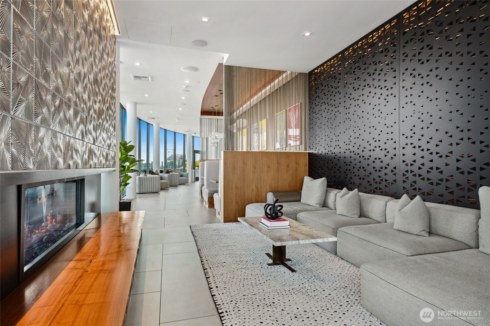 Seattle, Washington, 98121, United States, 1 Bedroom Bedrooms, ,Residential,For Sale,1826957
