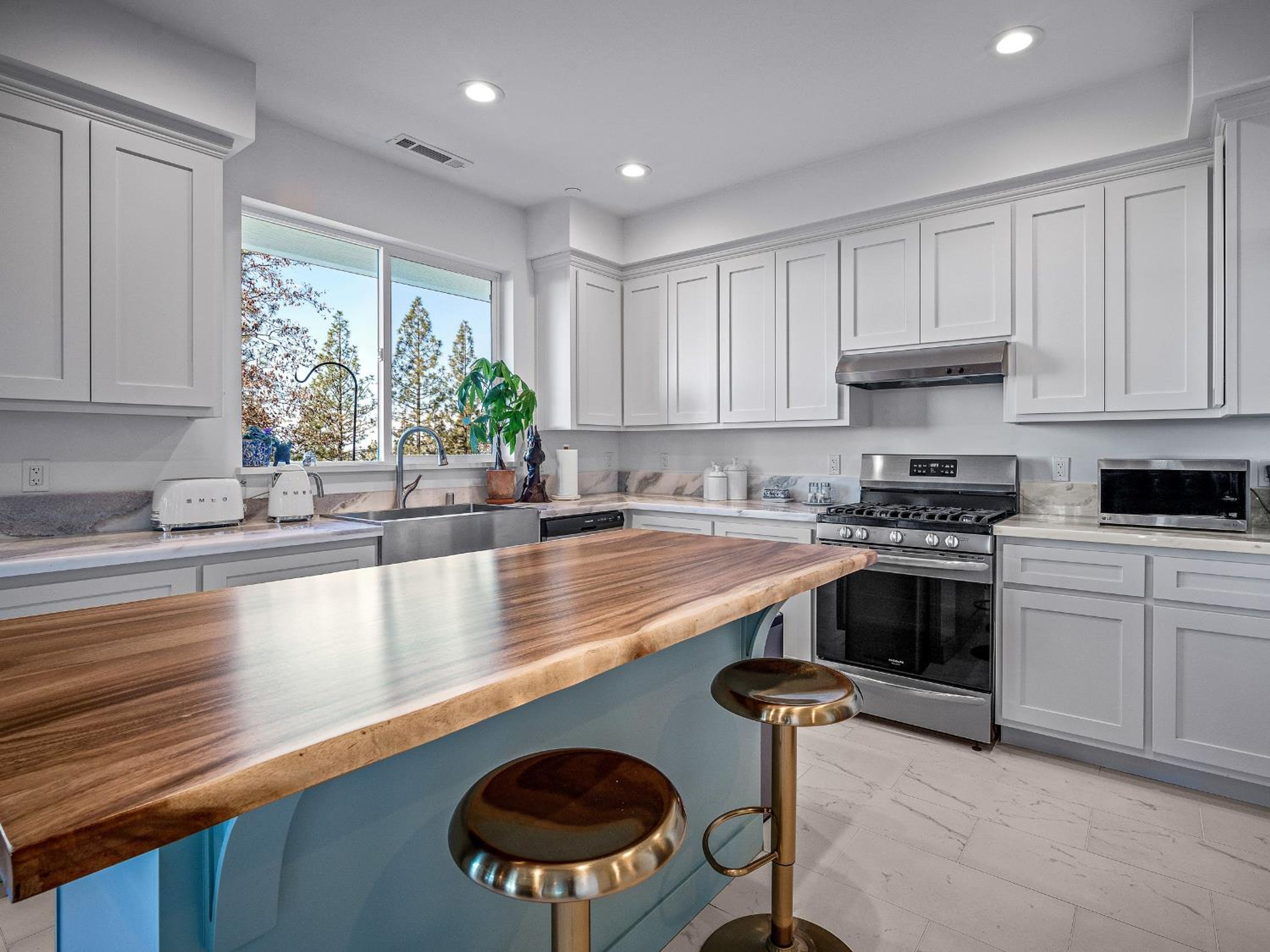  5915 Traverse Creek Road, Garden Valley, CA 95633 - 物件實景