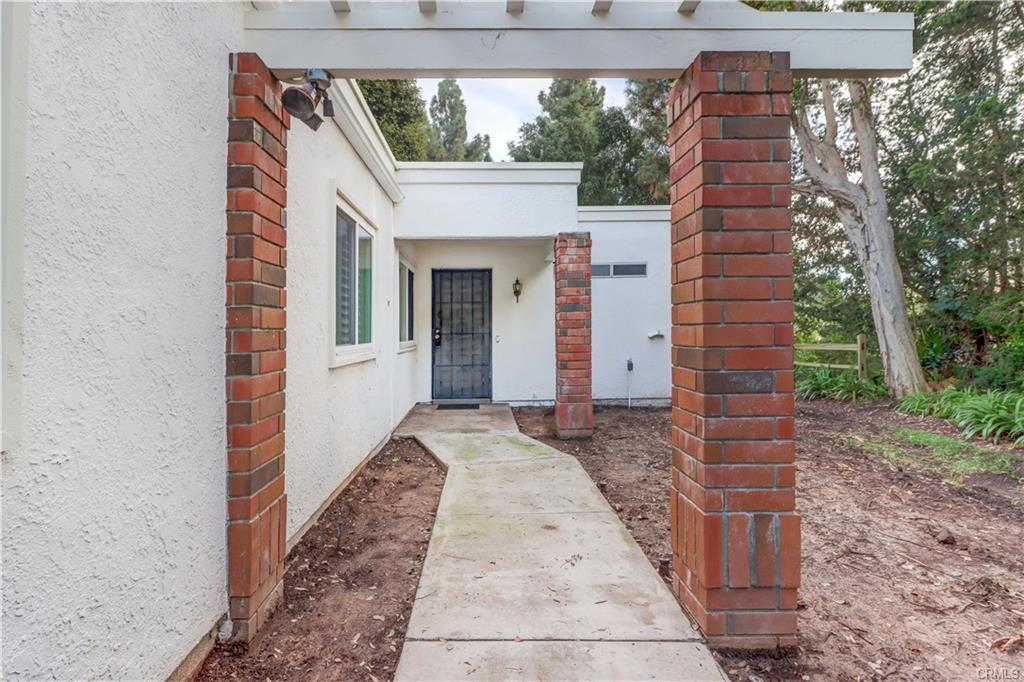 Laguna Woods, California, 92637, United States, 2 Bedrooms Bedrooms, ,1 BathroomBathrooms,Residential,For Sale,1999195