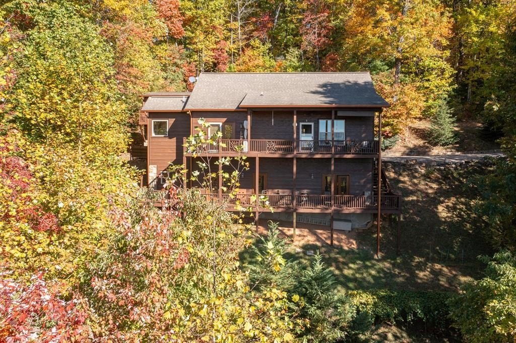 Hiawassee, Georgia, 30546, United States, 4 Bedrooms Bedrooms, ,5 BathroomsBathrooms,Residential,For Sale,1880672