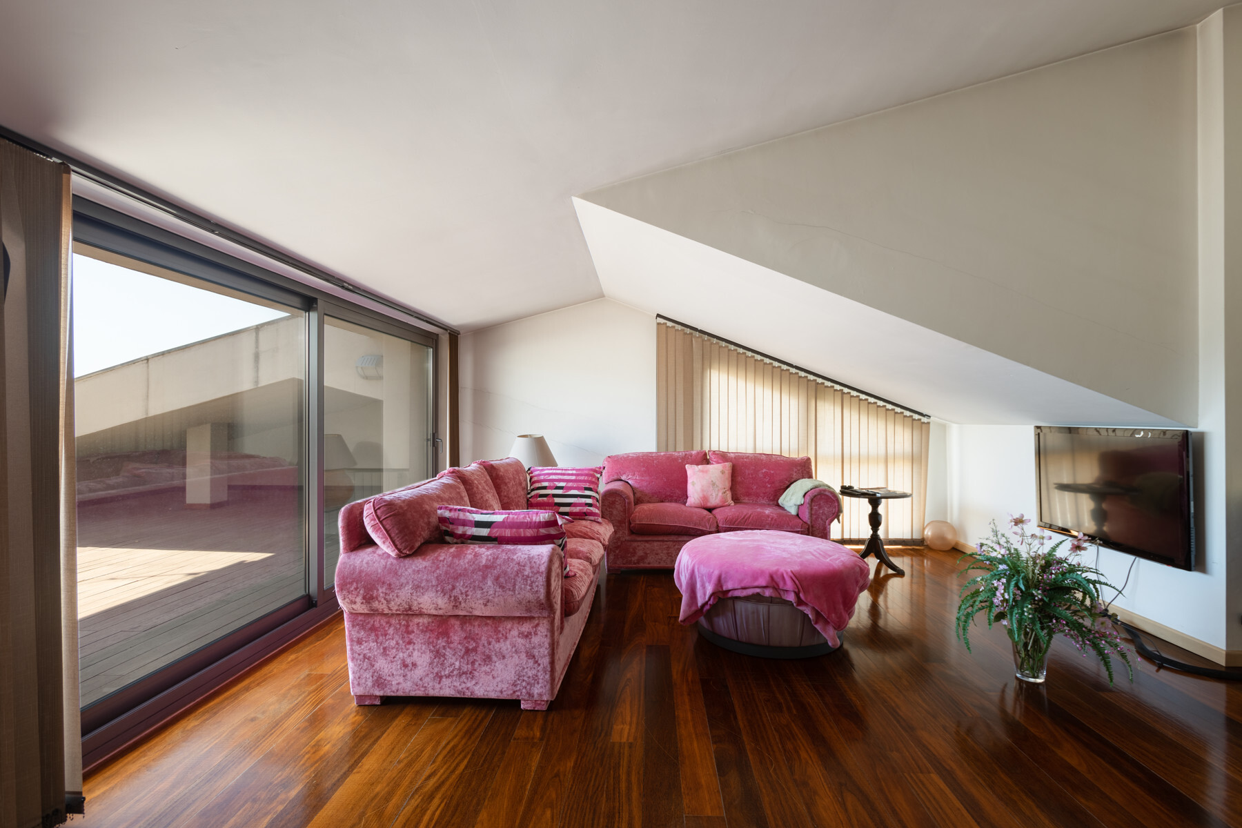  Centrally located avant-garde villa: privacy and elegance in Alella - 物件實景