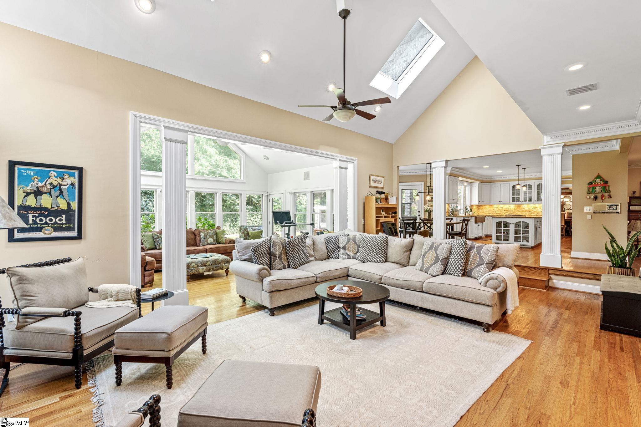 Greer, South Carolina, 29650, United States, 4 Bedrooms Bedrooms, ,5 BathroomsBathrooms,Residential,For Sale,1895825