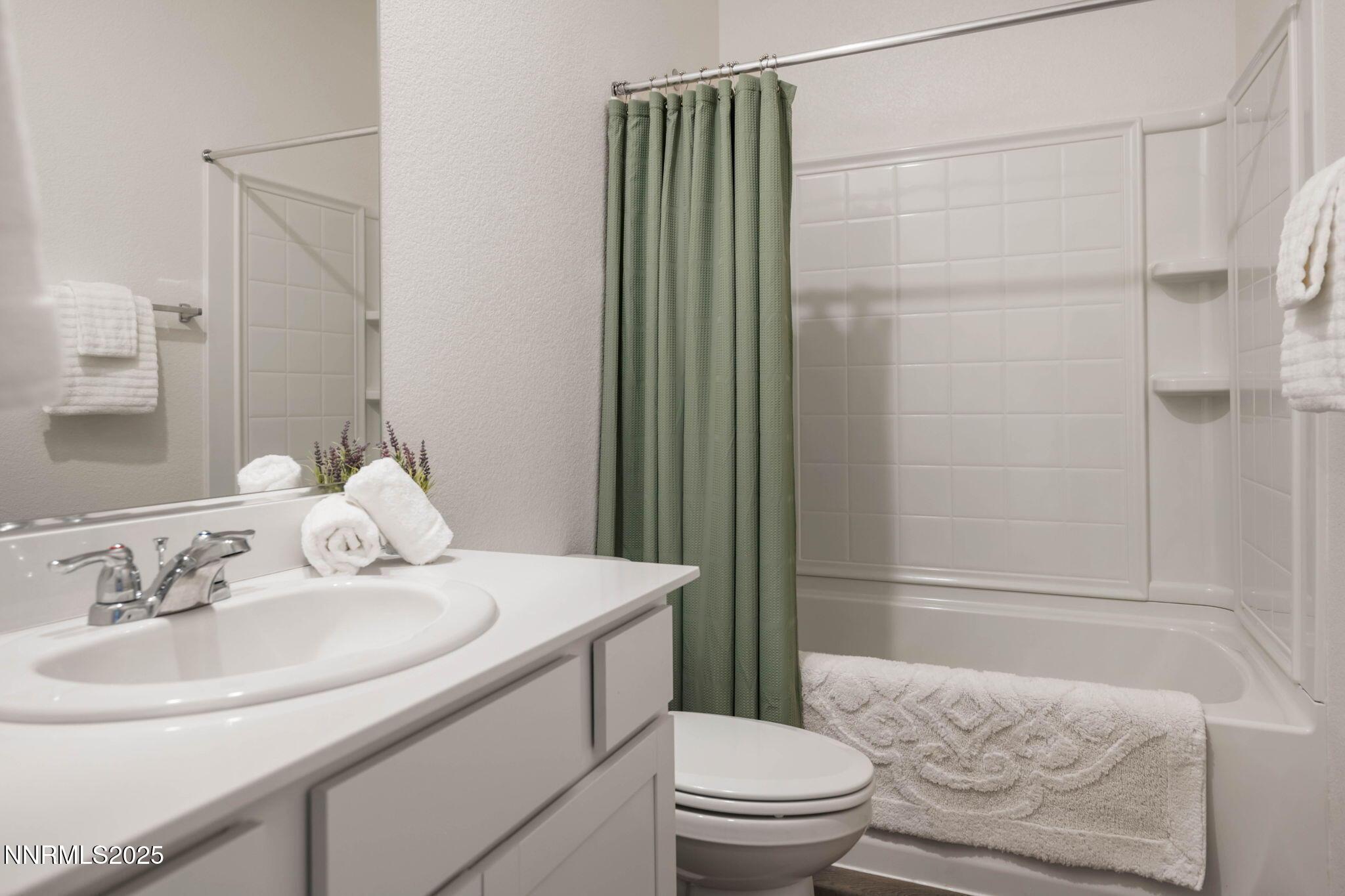 Dayton, Nevada, 89403, United States, 4 Bedrooms Bedrooms, ,3 BathroomsBathrooms,Residential,For Sale,1988311