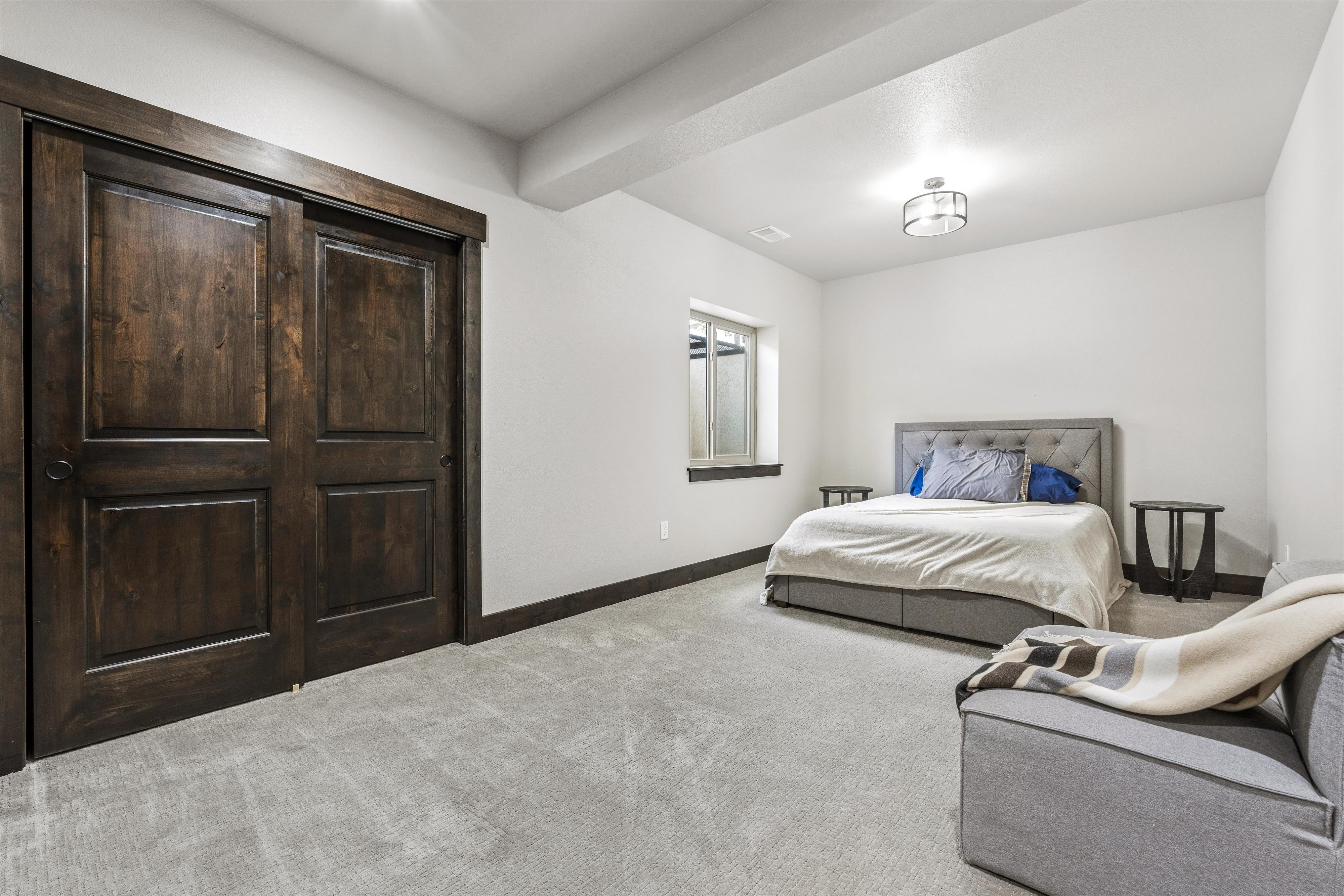 Discover Redefined Living in this Beautifully Designed Home - 物件實景