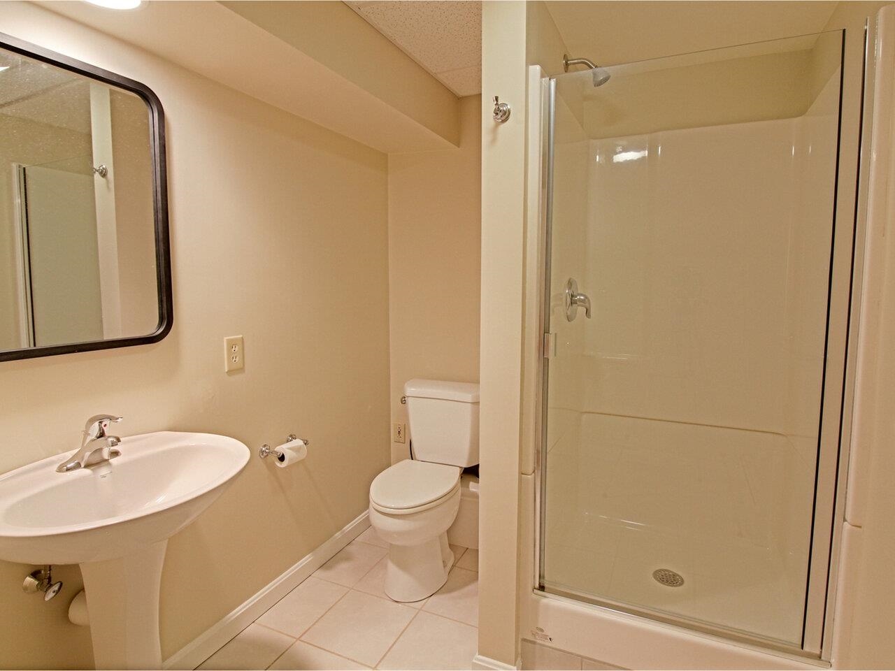 Williston, Vermont, 05495, United States, 2 Bedrooms Bedrooms, ,3 BathroomsBathrooms,Residential,For Sale,1896161