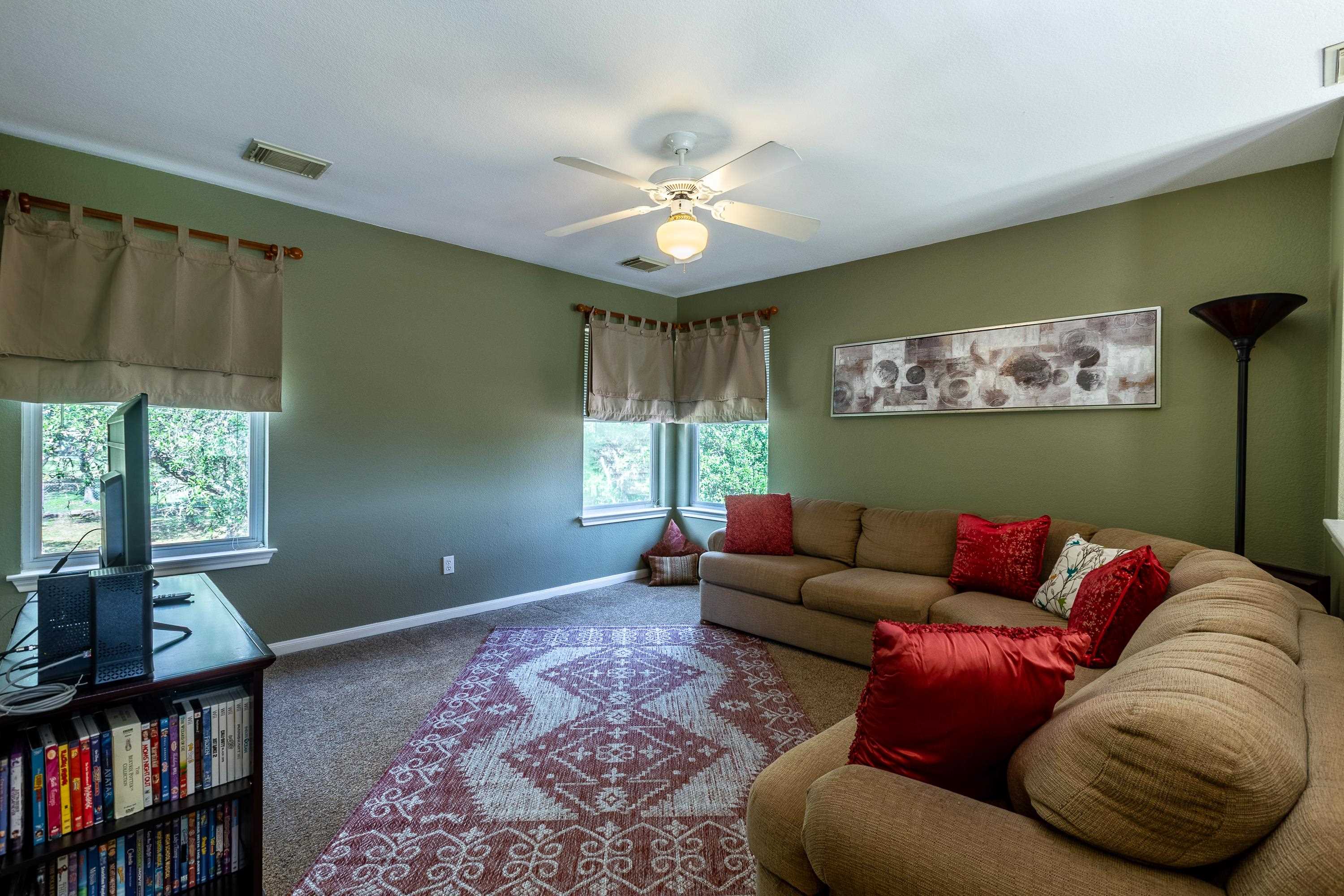 Dripping Springs, Texas, 78620, United States, 3 Bedrooms Bedrooms, ,3 BathroomsBathrooms,Residential,For Sale,1838003