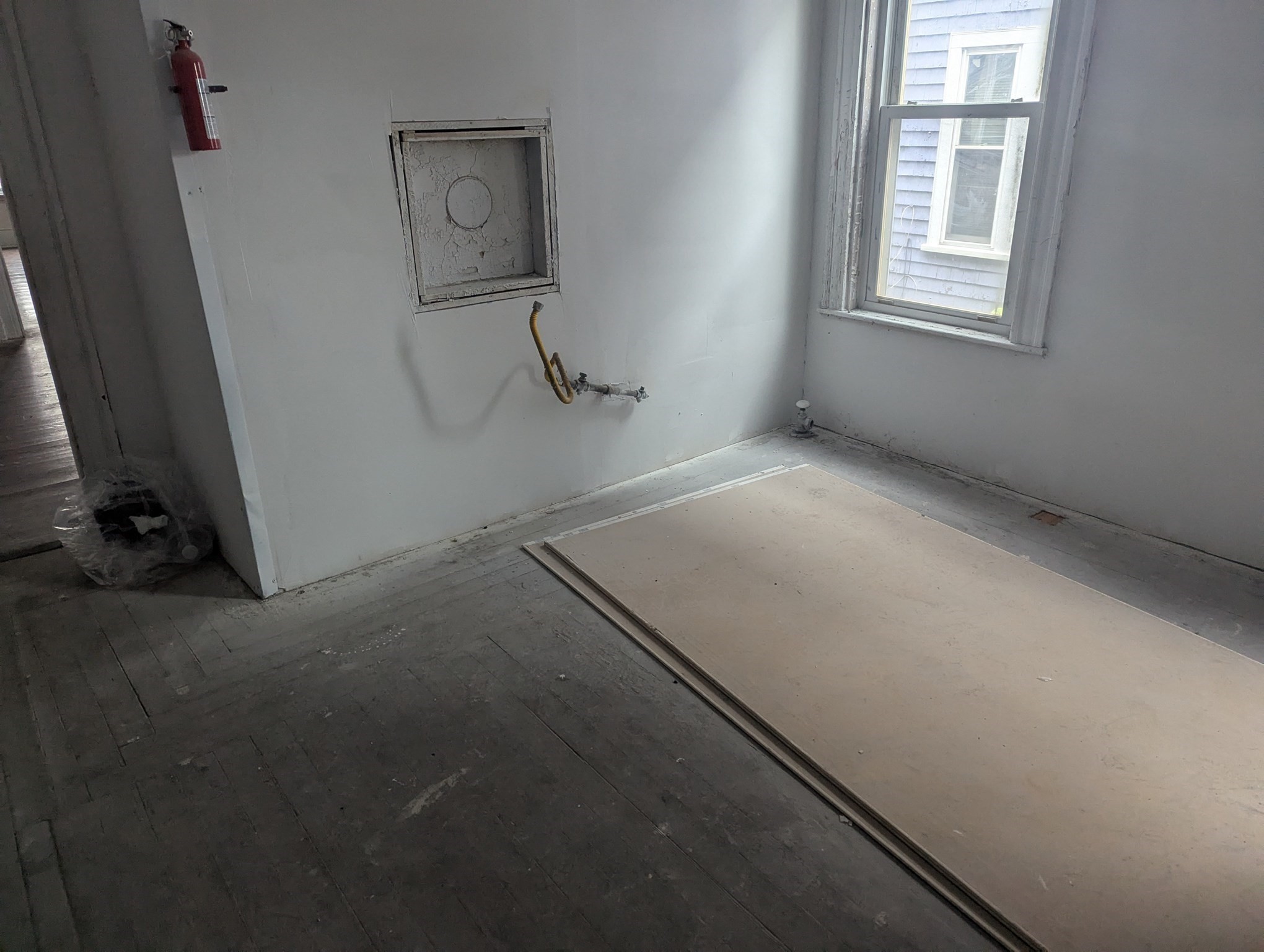 Dorchester, Massachusetts, 02121, United States, 6 Bedrooms Bedrooms, ,2 BathroomsBathrooms,Residential,For Sale,1887544