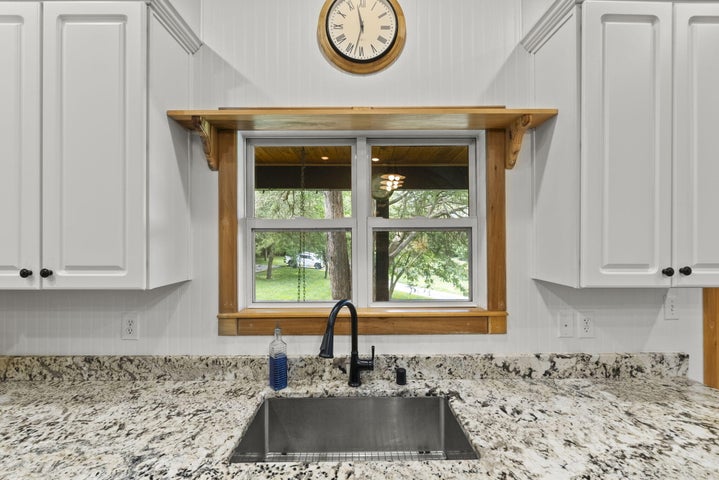 Versailles, Kentucky, 40383, United States, 4 Bedrooms Bedrooms, ,Residential,For Sale,1900700