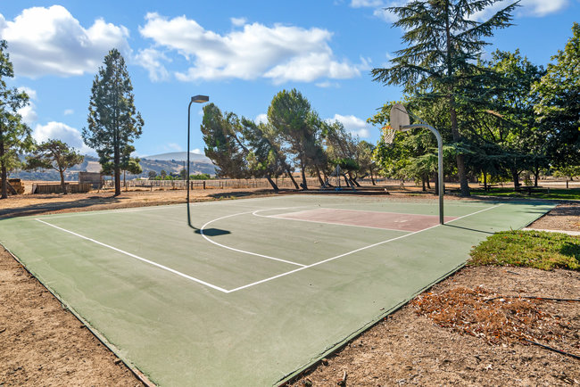 Tres Pinos, California, 95075, United States, 3 Bedrooms Bedrooms, ,3 BathroomsBathrooms,Residential,For Sale,1988626