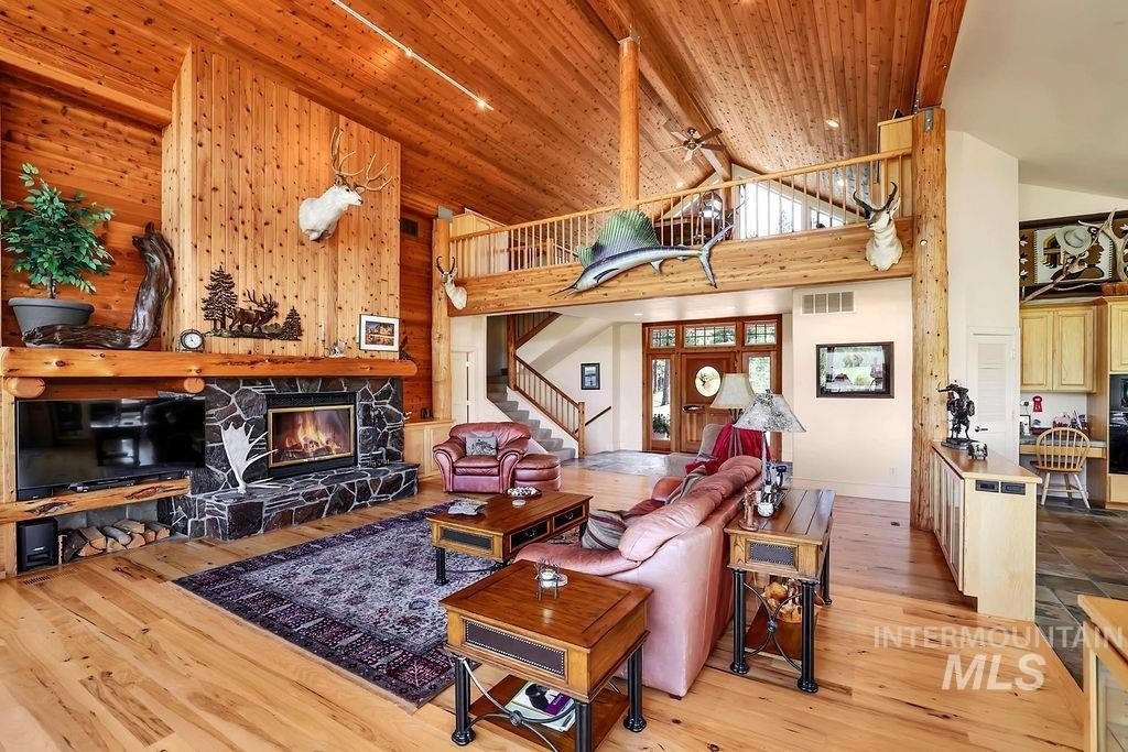 New Meadows, Idaho, 83654, United States, 3 Bedrooms Bedrooms, ,3 BathroomsBathrooms,Residential,For Sale,1976382