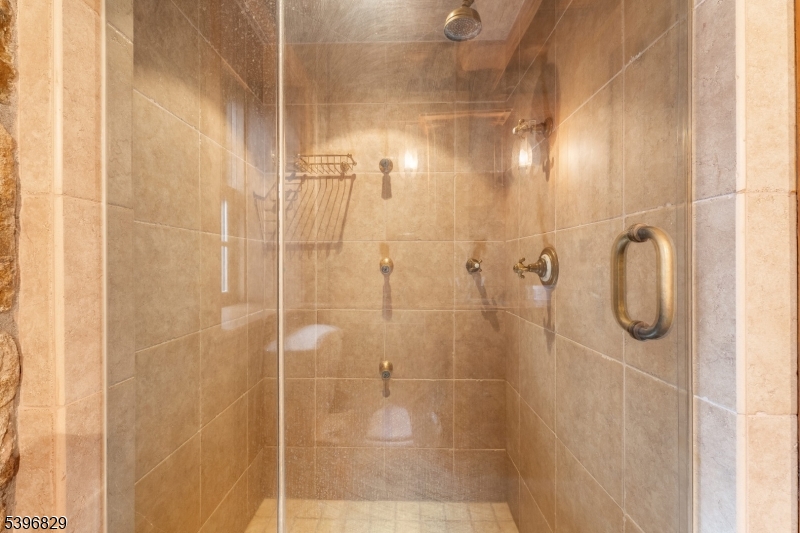 Union Twp., New Jersey, 08827, United States, 6 Bedrooms Bedrooms, ,6 BathroomsBathrooms,Residential,For Sale,1991066