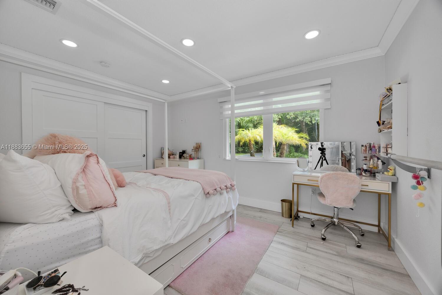 Miami, Florida, 33173, United States, 4 Bedrooms Bedrooms, ,2 BathroomsBathrooms,Residential,For Sale,1986231