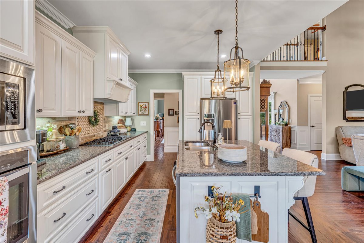 Murfreesboro, Tennessee, 37128, United States, 4 Bedrooms Bedrooms, ,4 BathroomsBathrooms,Residential,For Sale,1921646
