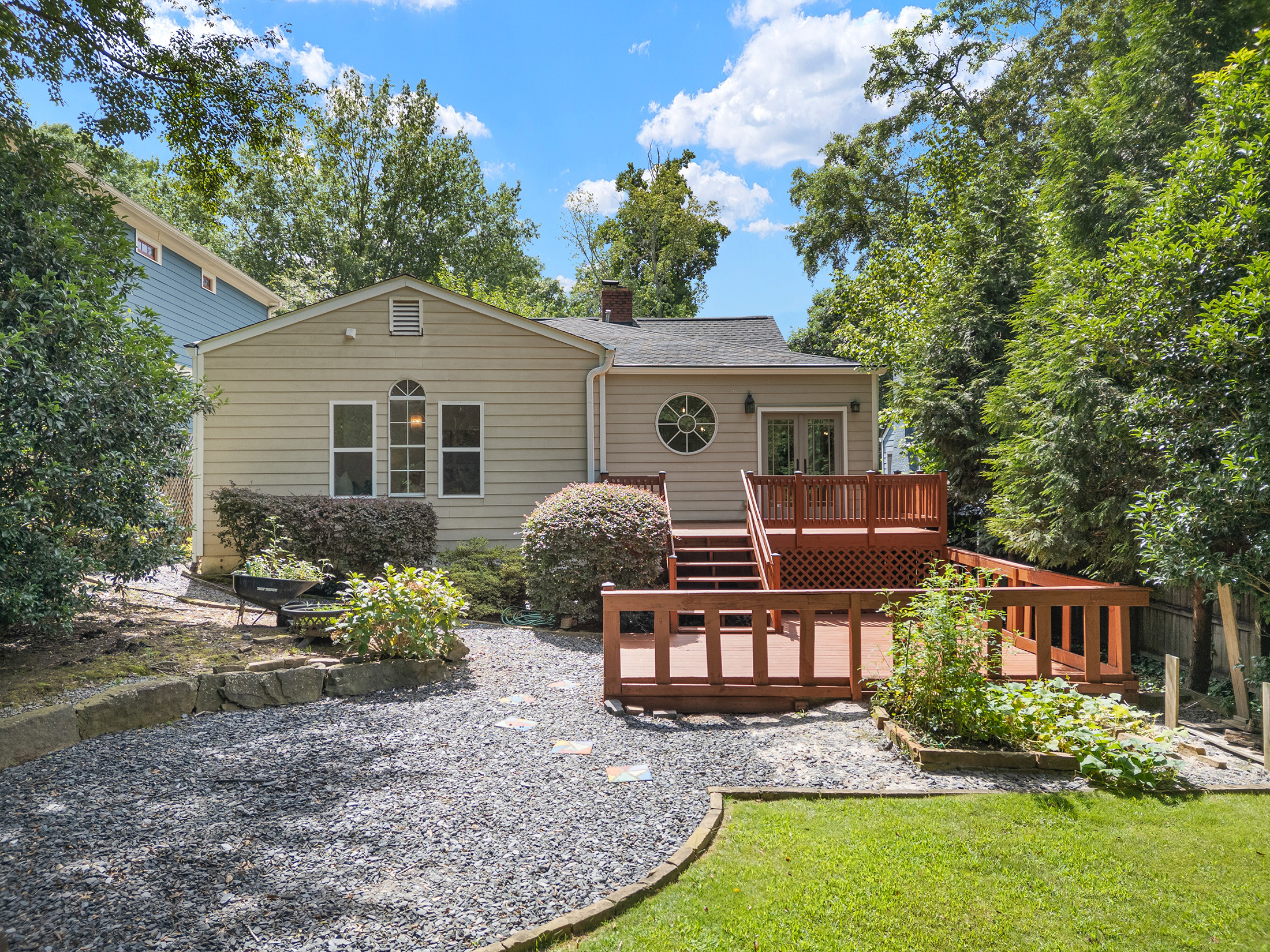  Thoughtfully Updated Oakhurst Bungalow - 物件實景