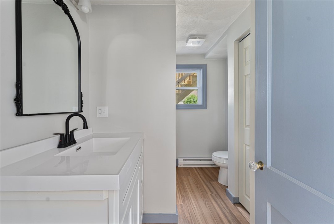 Warwick, Rhode Island, 02889, United States, 4 Bedrooms Bedrooms, ,2 BathroomsBathrooms,Residential,For Sale,1988287