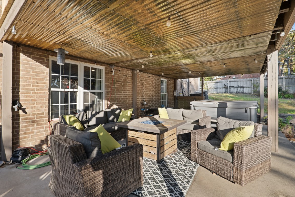 Jonesboro, Arkansas, 72404, United States, 4 Bedrooms Bedrooms, ,3 BathroomsBathrooms,Residential,For Sale,1989534