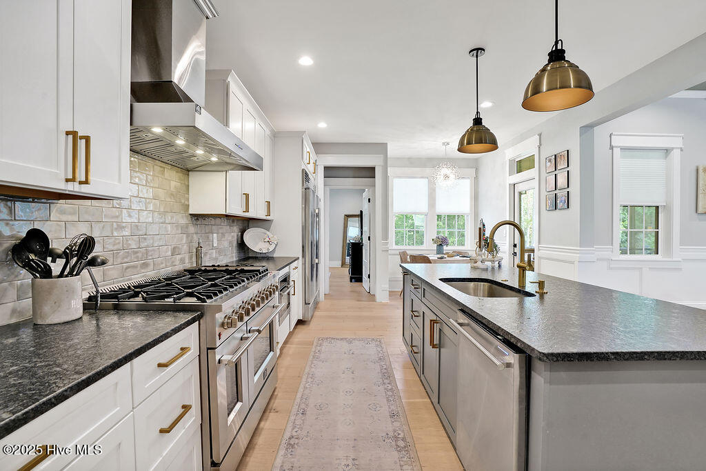 Hampstead, North Carolina, 28443, United States, 5 Bedrooms Bedrooms, ,4 BathroomsBathrooms,Residential,For Sale,1900941