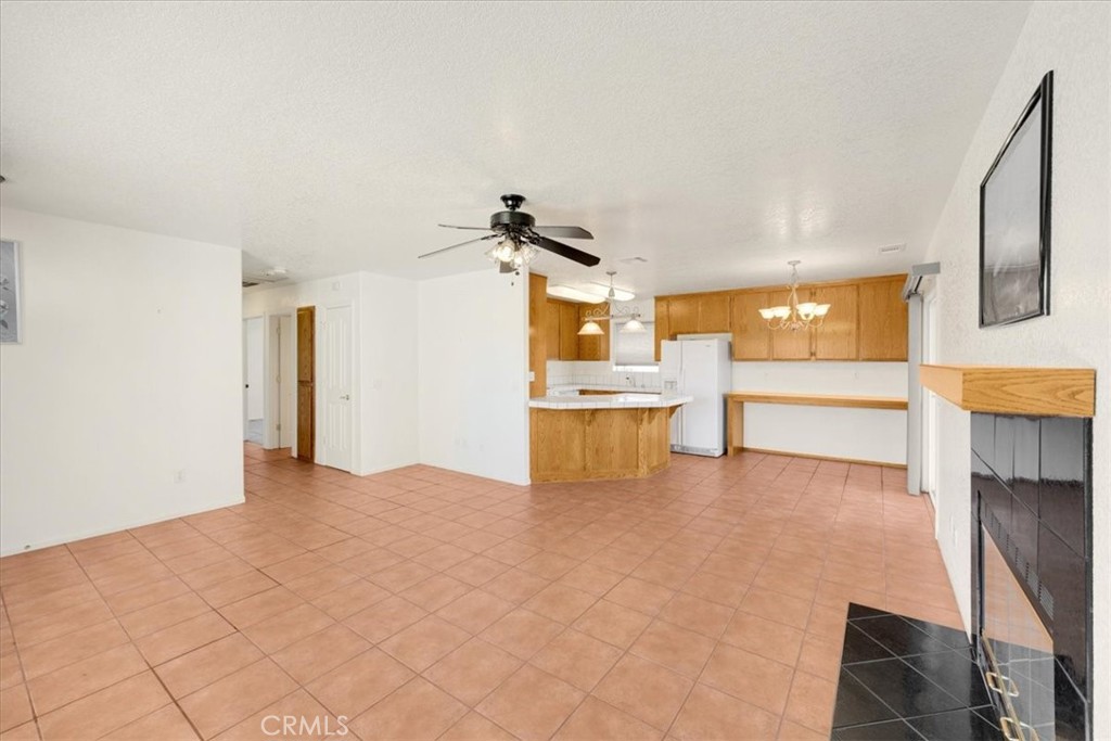 Hesperia, California, 92345, United States, ,Residential,For Sale,1942846