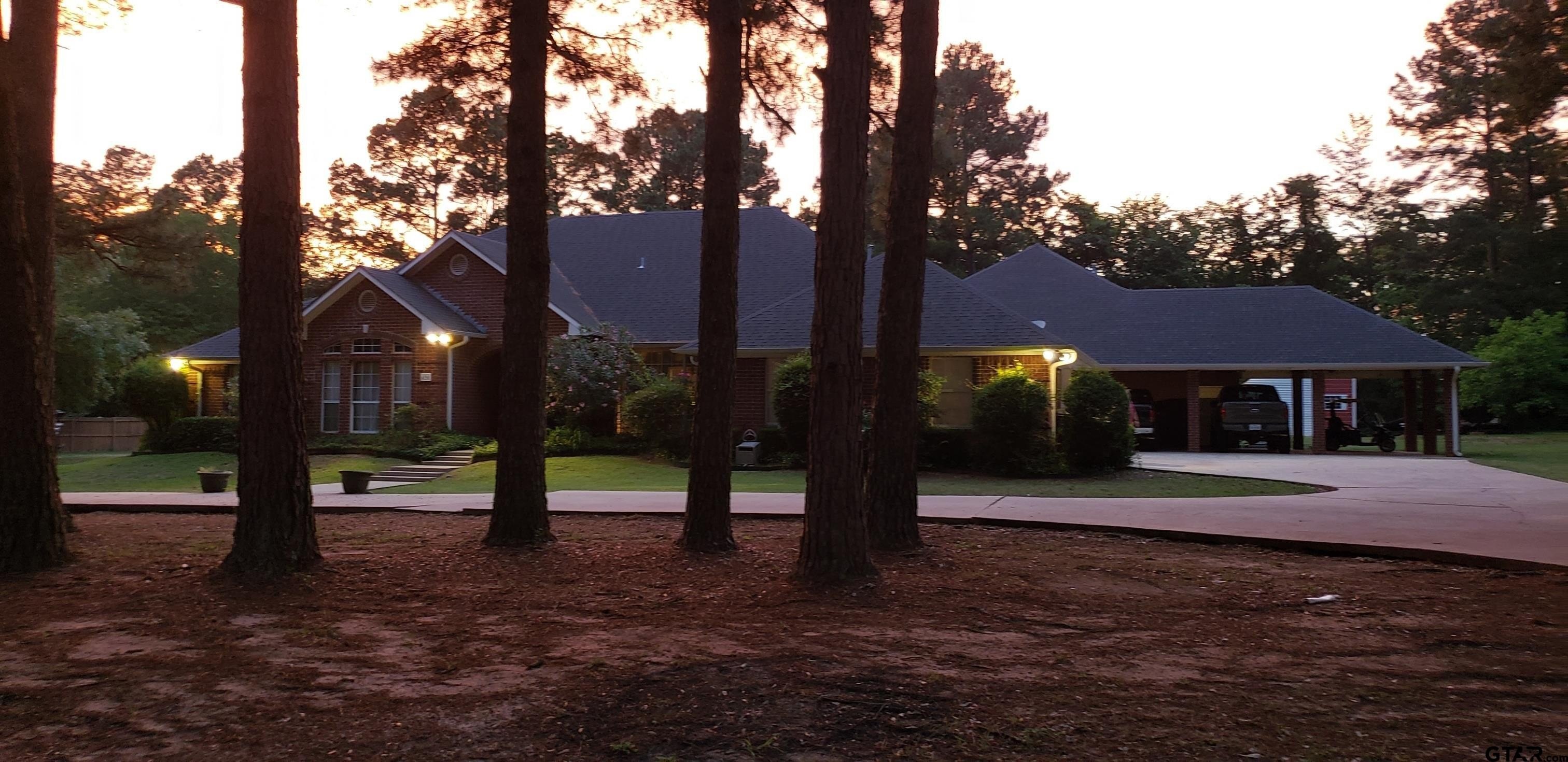Pittsburg, Texas, 75686, United States, 4 Bedrooms Bedrooms, ,4 BathroomsBathrooms,Residential,For Sale,1880641