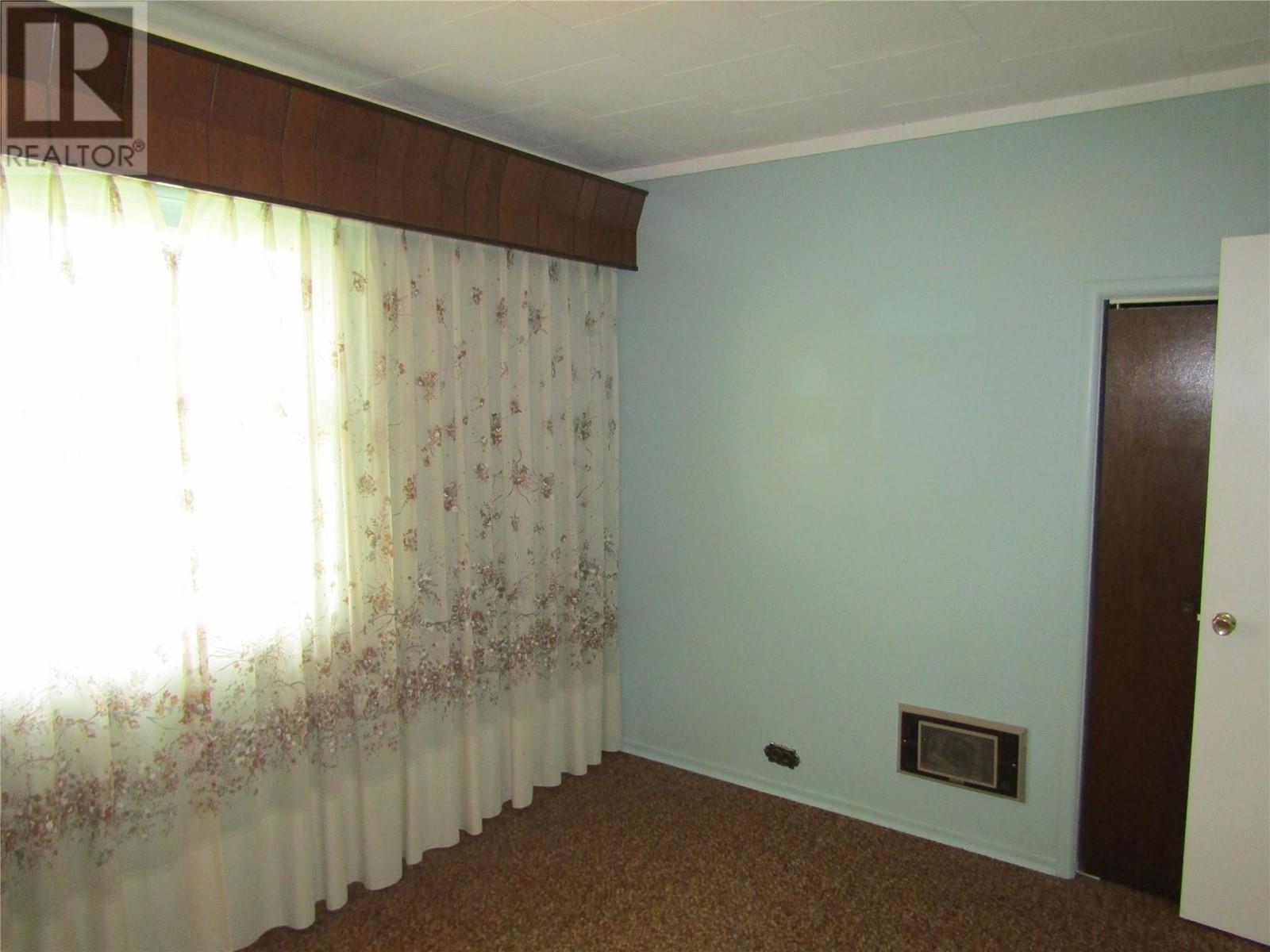 GRAND FORKS, British Columbia, V0H 1H5, CA, 3 Bedrooms Bedrooms, ,1 BathroomBathrooms,Residential,For Sale,1947650